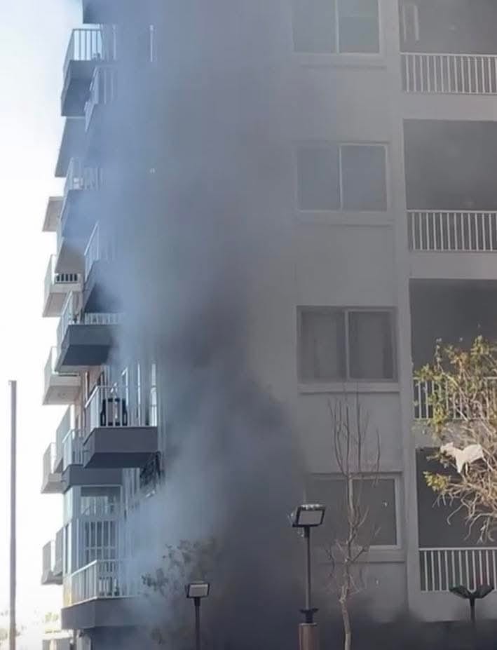 Civil Protection Responds to Smoke Reports at Sliema Café