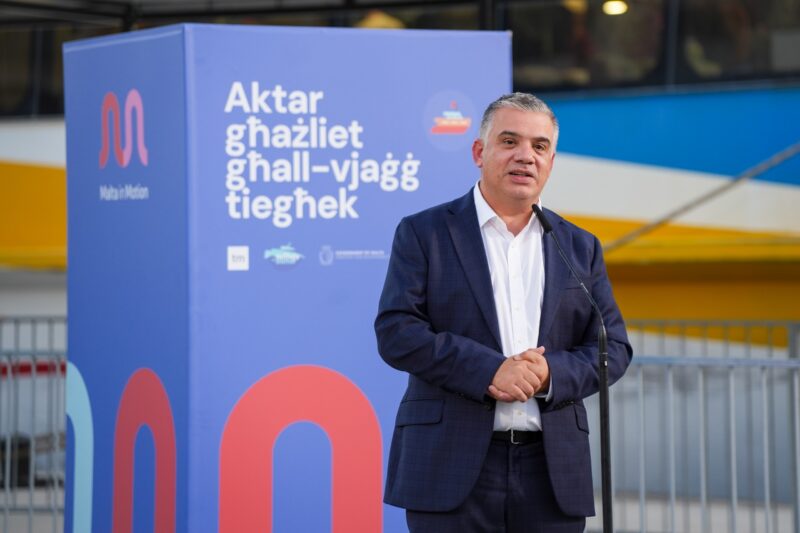 The ministry for sustainable mobility has announced extended ferry